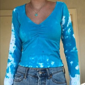 Brandy Melville blue tie dyed top!